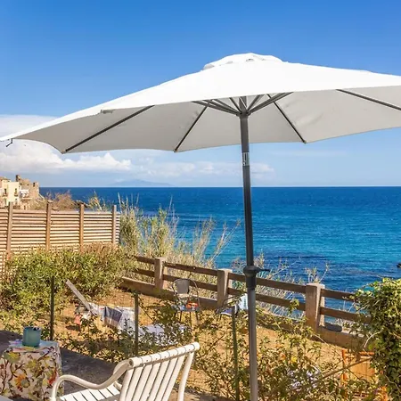 Βίλα Villa Erbalunga