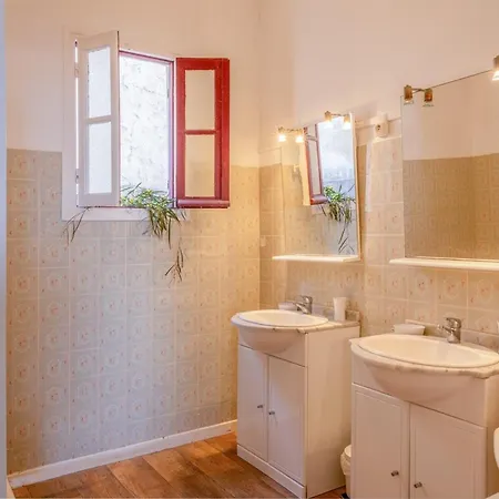 빌라 Villa Erbalunga